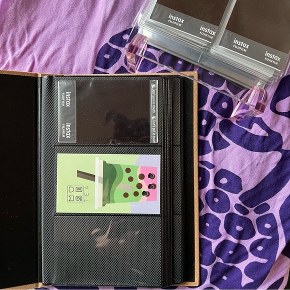 Polaroid / Business Card Organizer Booklet Folder - Picture 2 of 7